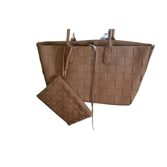 Blush Shoulder Bag with Matching Detachable Wallet - Picture 2 of 4